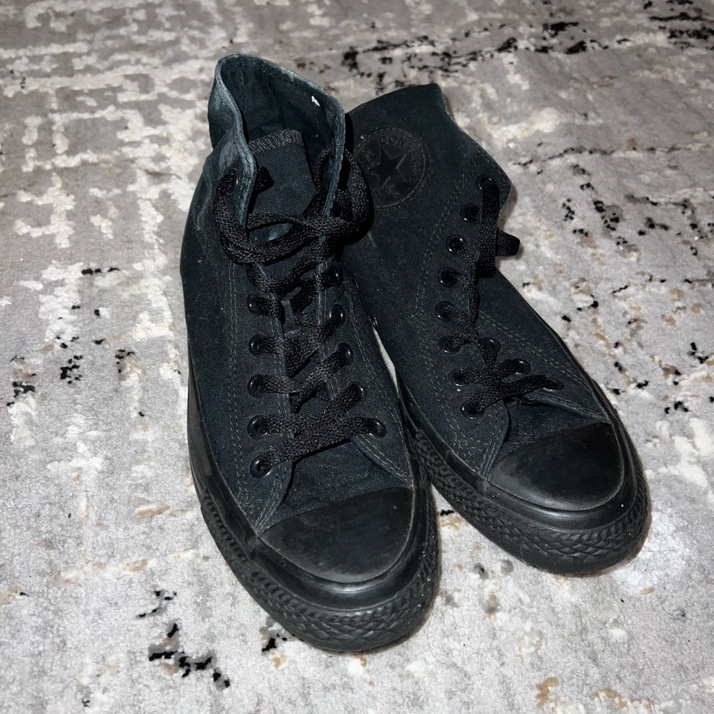 all black converse hi-tops